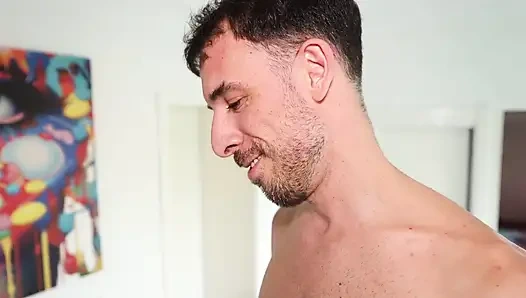 Arkadaşımın kız arkadaşıyla - Matty Mila ile Yatmaya Davet Edildim