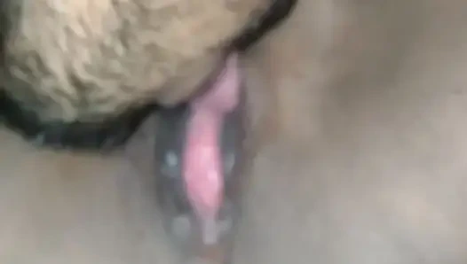 Wife's pussy licking video,,I licked and squeezed the juice out.