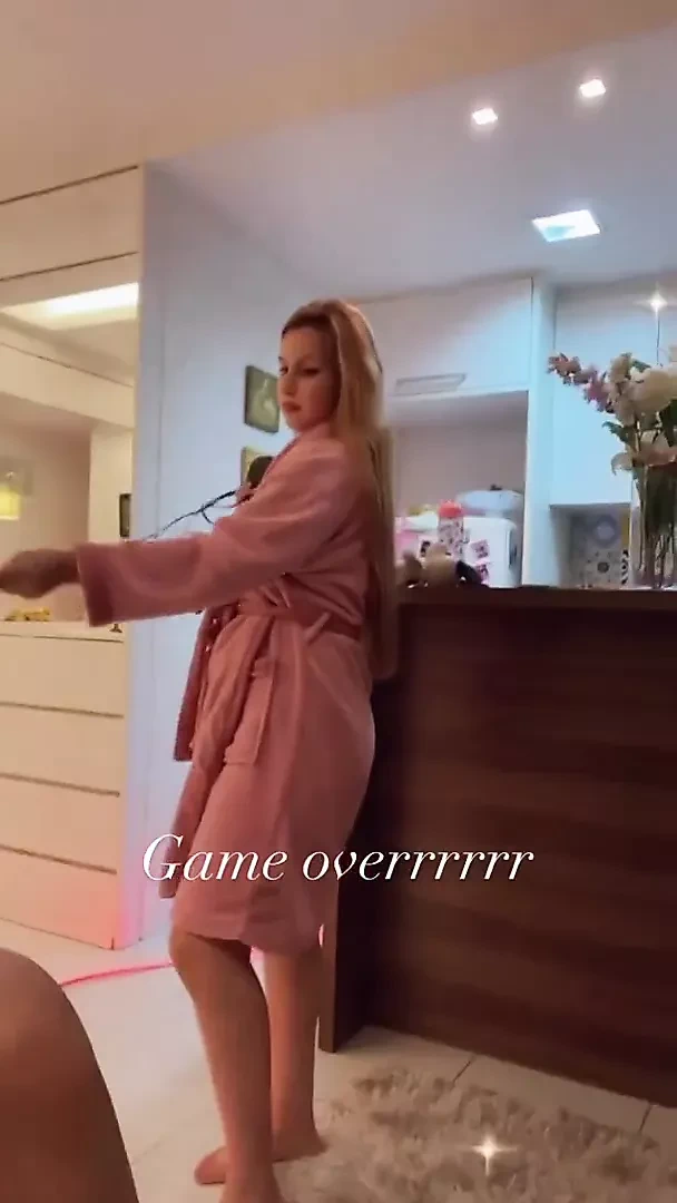 Mae e filha youtubers - adivinha o que acabamos de fazer