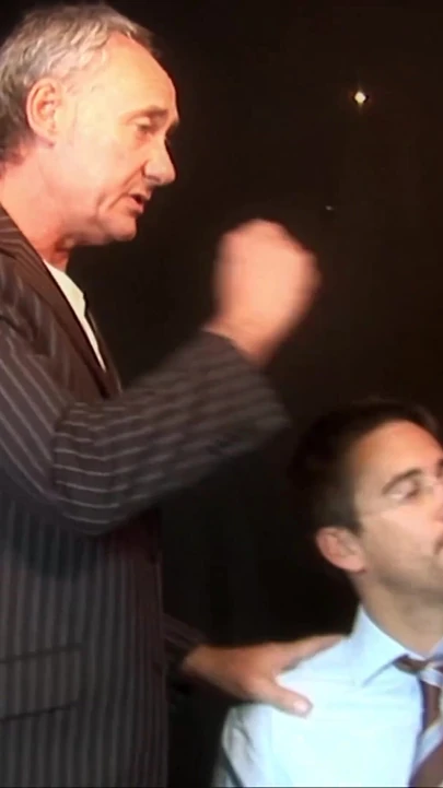 Мощный момент из "Возбужденная медсестра Katie Weale наслаждается трахом с двумя мужиками одновременно"