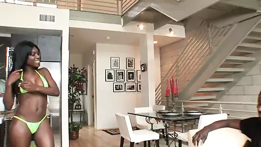 siyah damızlık kalın ºeyi abanoz ağzını ve amını doldurur