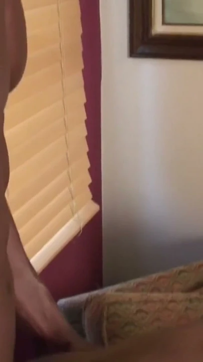 abanoz twink alır babanın büyük uzun horoz | Klip 2