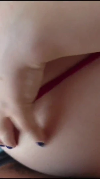 Обязательный для обмена момент от "милфа позволяет большому черному сантехнику ей кримпай"