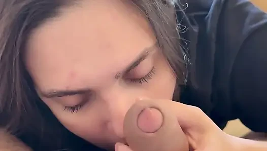 Ateşli kız arkadaşın gırtlağına kadar sakso
