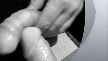 crossdresser'ın kedi üzerinde sert çük