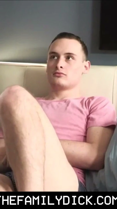 Twink adım oğul adım annenin yapay penis ailesi ile yakalandı adım baba tarafından becerdin | Klip 1