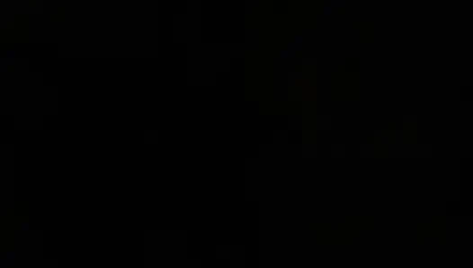 Seksi amatör sarışın emmeyi ve hepsini yutmayı seviyor