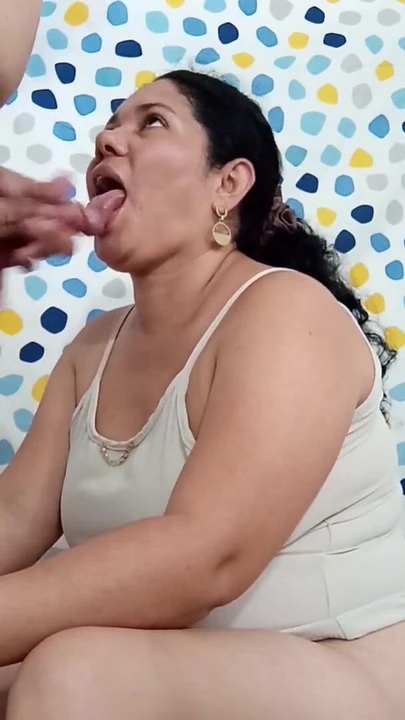 Эмоциональный момент из "Зрелая в трусиках"