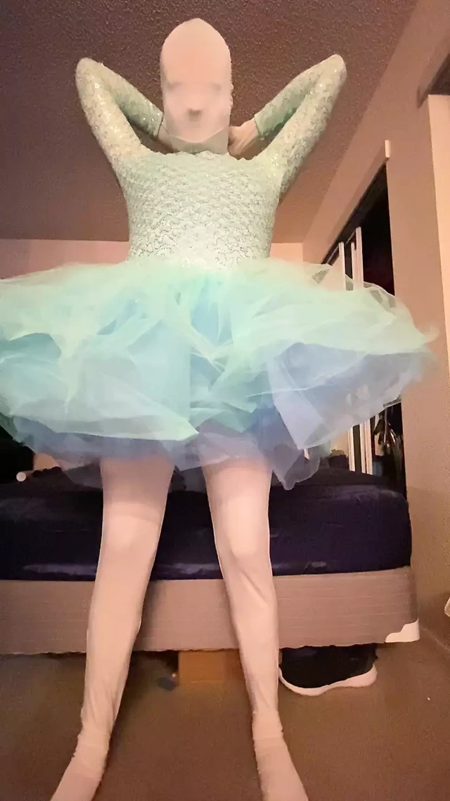 Tek parça tek parça balerin elbiseli Zentai bebek