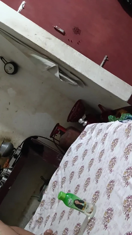 Koi ajao chod ne keliye me akeli hu