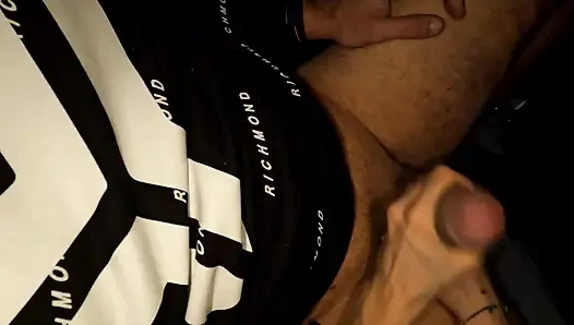 Siyah naylon çoraplı seksi ayakla mastürbasyon