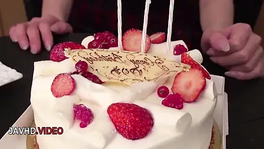 Tutkulu jav öğrenci ders sırasında çok sert sikiliyor.