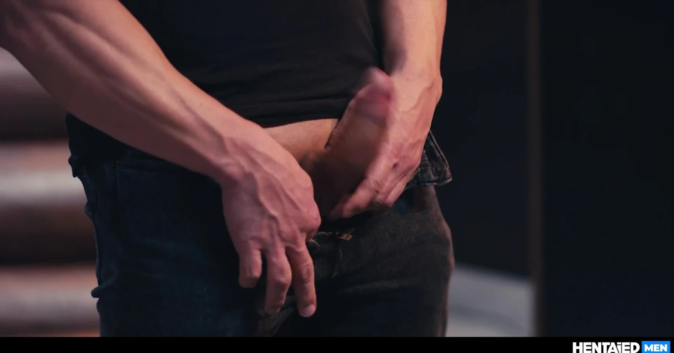 Azgın sürtükler prezervatifsiz seksi durduruyor - sikişmeyi durdurarak eller serbest boşalma