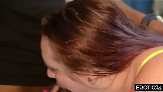 Götten ağza dildo ağzına damlayan sidik her yere