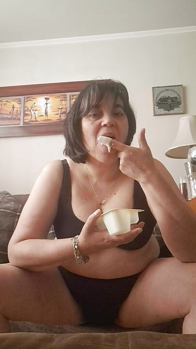 Milf tasting with her tongue