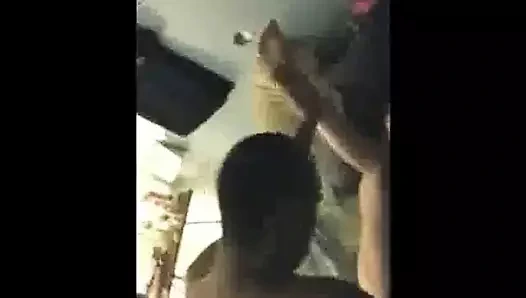 Olgun eş ile genç arkadaş