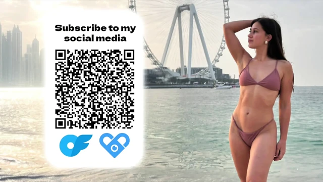 Model esmer götüyle oynarken inliyor
