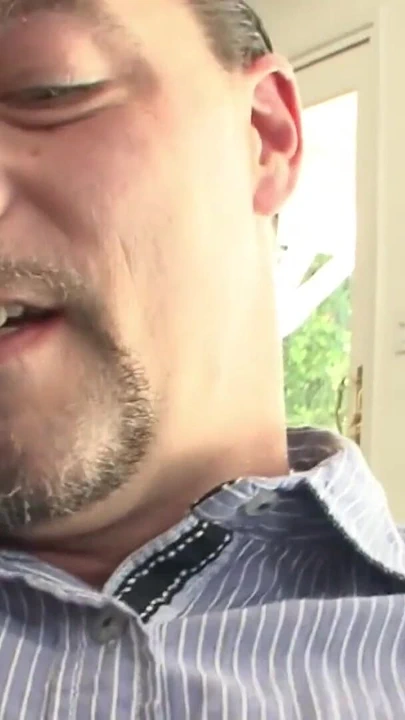 "Asyalı üvey kız kardeşim çığlık atıncaya kadar sert sikilmeyi seviyor" den muhteşem an