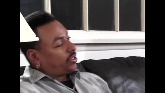 Aşk kuşlarının yuvası memnuniyetle dövdü