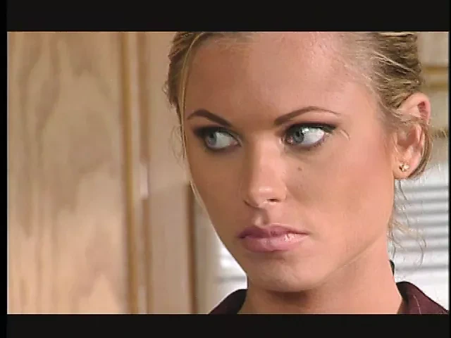 Sıcak milf içinde çorap gets dik at iş ve sikikleri bir züppe