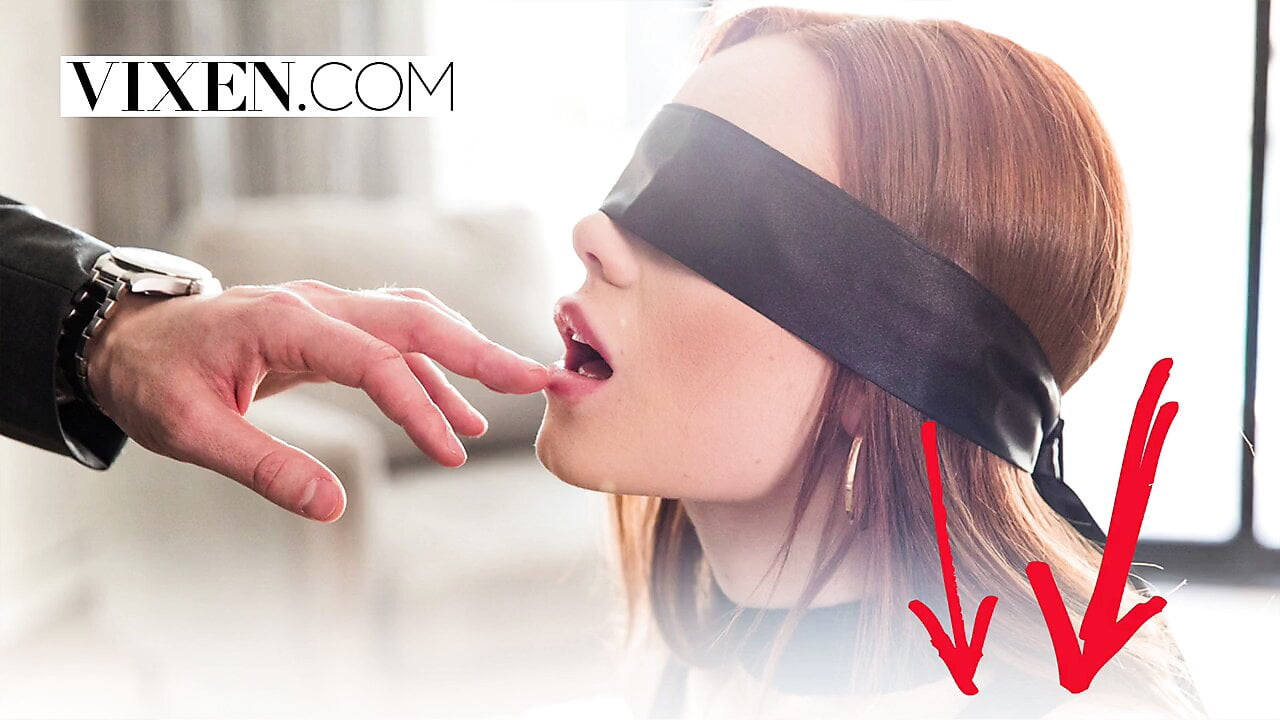 Vixen ella hughes bağlı olmak ve hakim olmak için yalvarır