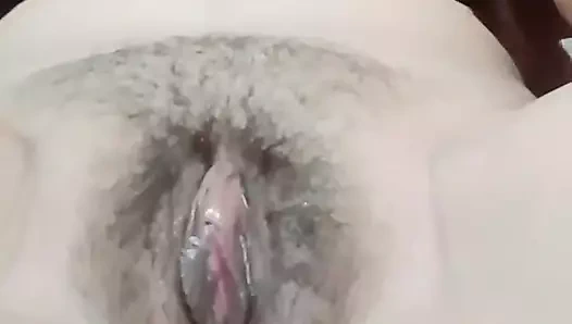 Büyük yarağın tarafından sikilmek istiyorum