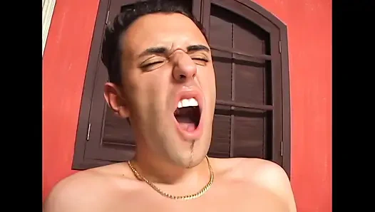 Walkiria'nın büyük sert yarağına bin