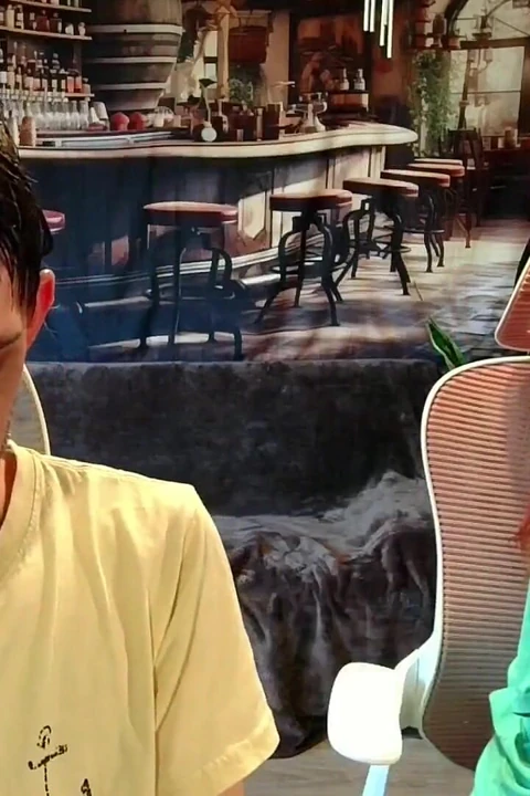 Gokipa vibratör ve salıncak glans eğitimi penis eğitmeni kutu açıyor