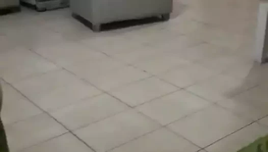 isso, mostra e olha safada