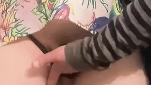 Aldatılan sapık genel olarak bebeğin amını parmaklıyor