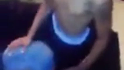 Sevimli çift seksi bir dans yapıyor.mp4