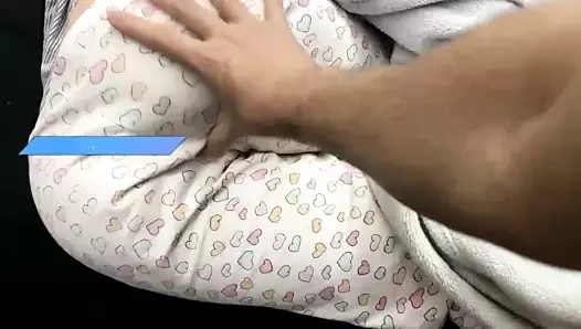 NEVLASTNI SESTRA SE PROBUDI DO STOUPEHO PENISU