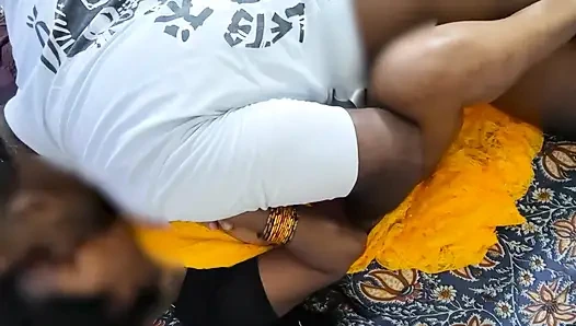 Hintli Evli Kadının Gizli Fantezisi - Kocası Ve Kuzeni Birlikte Içinde