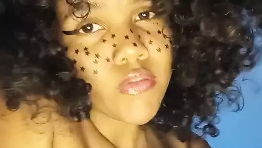 18 cm dildo ile mastürbasyon yakın çekim