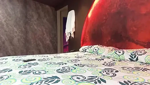 Sikişme dürtüsüne dayanamıyor ve amını emme çağrımı bölüyor