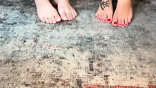 Kızların da ayak fetişleri var