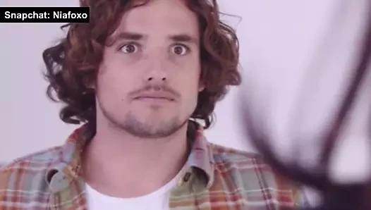 Sıcak esmer creampied tarafından komşu