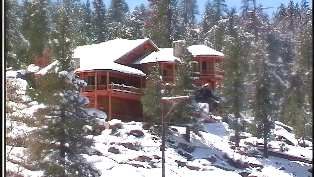 Taylor yağmuru, snowboard yaparken bir kabinde dp'lendi