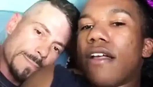 Blak alt, beyaz üst