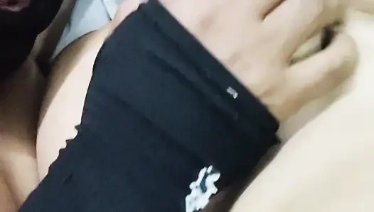 Muslim Seema изменяет с мужем, чтобы сосать член индийского бойфренда