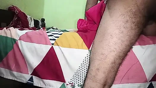 Üvey baba üvey kızını sabah seksiyle sikiyor