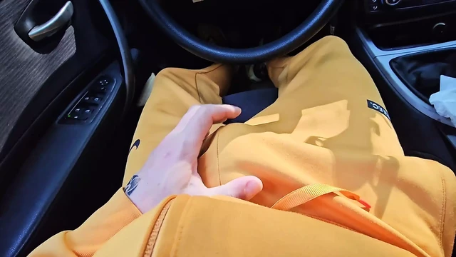 Тебе это нужно. Тебе нравится запах члена