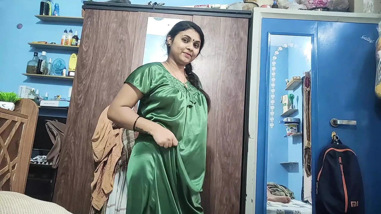 Premium Wife Sex With Husband Mallu Hot Sex Vaishnavy And Sharun Raj Hot Sex Mallu Sex (Latest) - Vienna Special