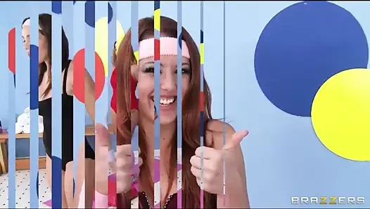 Brazzers - busty aerobik öğretmeni kiera kral koca penisi seviyor