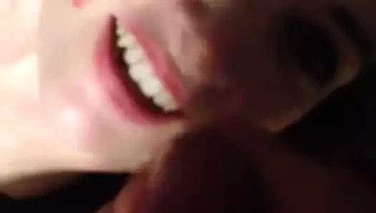 Sıcak Fransız milf yüz