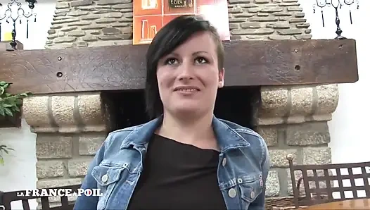 Gırtlağına kadar aşık ve ağzına boşalmalı genç bir esmer oyuncu seçmeleri