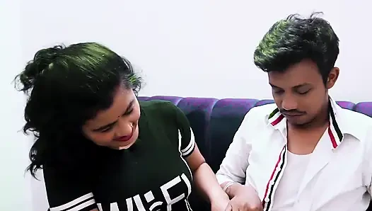 Yaşlı üvey kız kardeş boyfreindini önümde sikiyor, sert seks