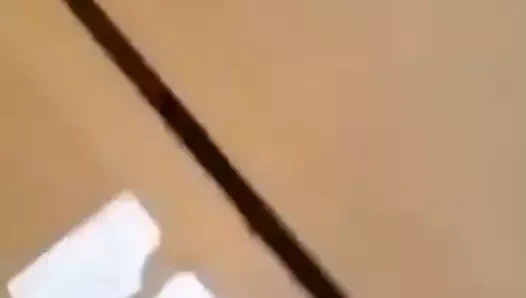 Adam İsrail doğum günü hediyesini açtı