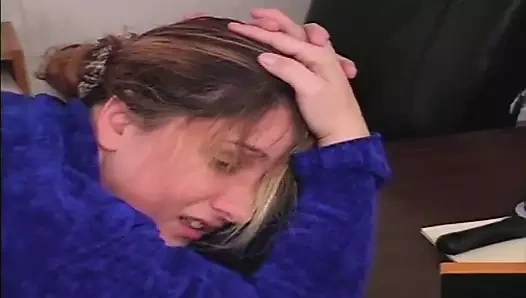 İri güzel kadının götüne şimdi şaplak at