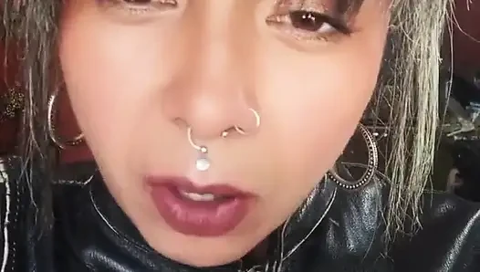 Yavaşça nefes alın, deri içinde sigara içme talimatları.